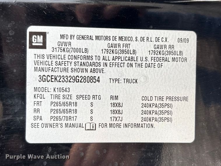 image for item FC4551 2009 Chevrolet Silverado Crew Cab pickup truck