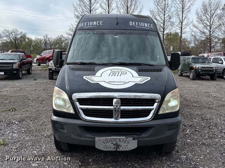image for item FC4552 2007 Dodge Sprinter 2500  van