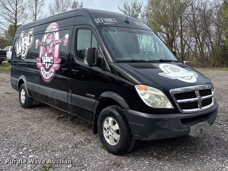 image for item FC4552 2007 Dodge Sprinter 2500  van