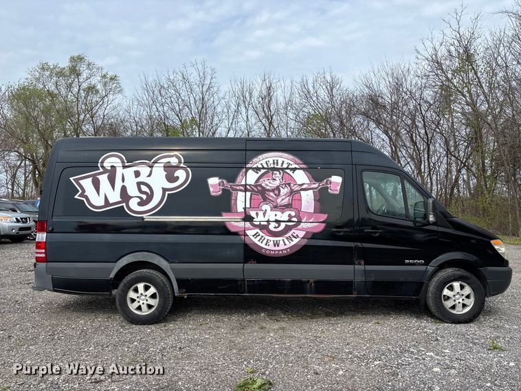 image for item FC4552 2007 Dodge Sprinter 2500  van