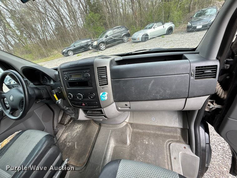 image for item FC4552 2007 Dodge Sprinter 2500  van