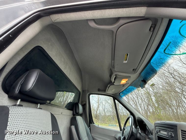 image for item FC4552 2007 Dodge Sprinter 2500  van