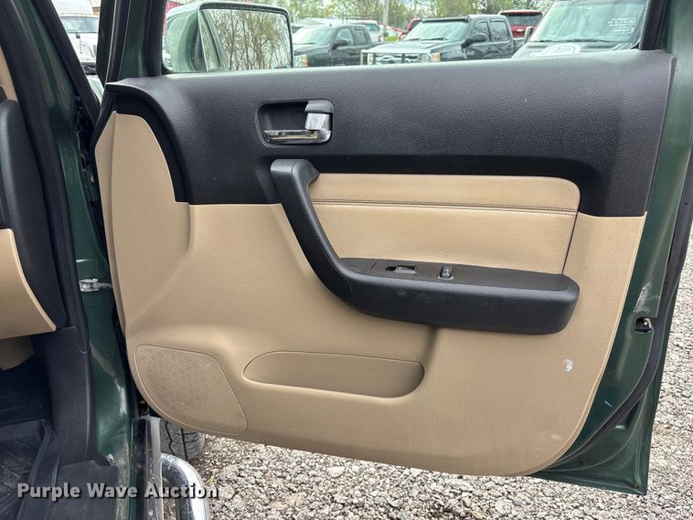 image for item FC4553 2006 Hummer H3 SUV