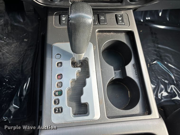 image for item FC4554 2009 Nissan Armada SUV