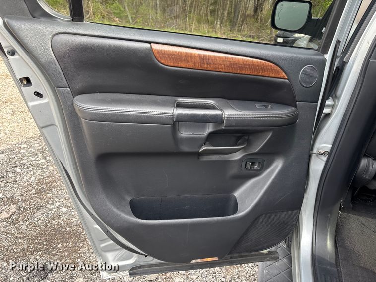 image for item FC4554 2009 Nissan Armada SUV