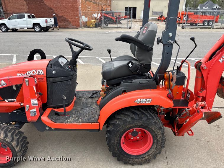 image for item FC4569 2017 Kubota BX23S MFWD tractor