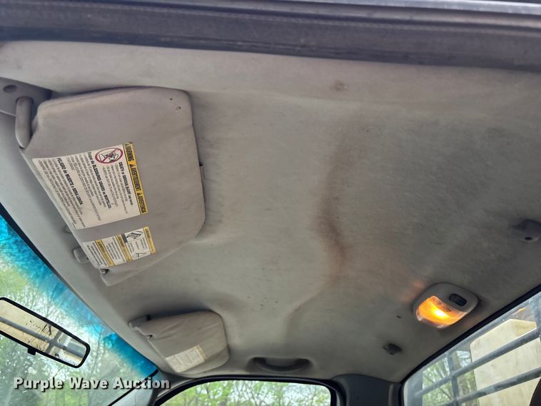 image for item FC4580 2007 Ford F550 flatbed truck