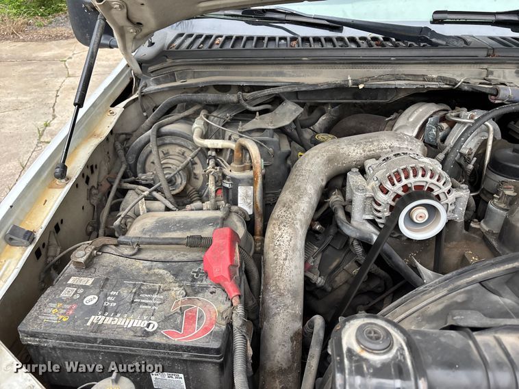 image for item FC4580 2007 Ford F550 flatbed truck