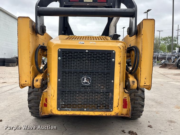 image for item FC4581 2005 John deere 317 skid steer loader