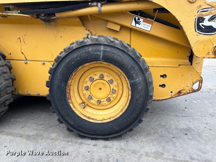 image for item FC4581 2005 John deere 317 skid steer loader