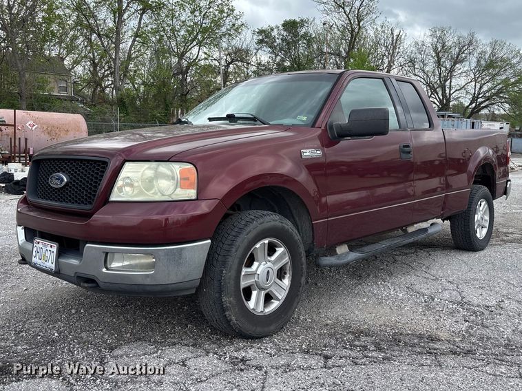 image for item FC4583 2004 Ford F150 Ext. Cab pickup truck