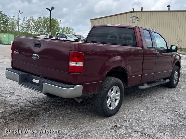 image for item FC4583 2004 Ford F150 Ext. Cab pickup truck