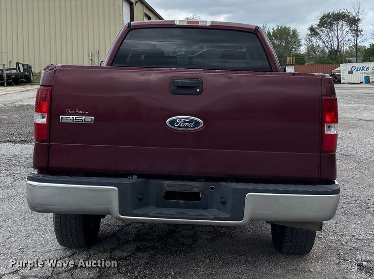 image for item FC4583 2004 Ford F150 Ext. Cab pickup truck