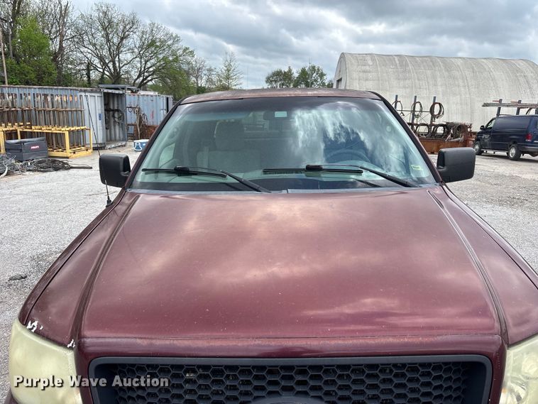 image for item FC4583 2004 Ford F150 Ext. Cab pickup truck