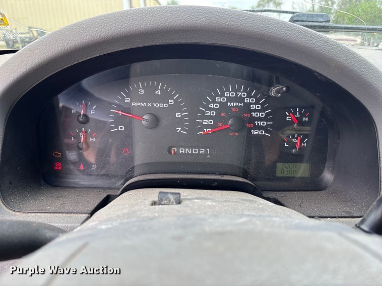 image for item FC4583 2004 Ford F150 Ext. Cab pickup truck