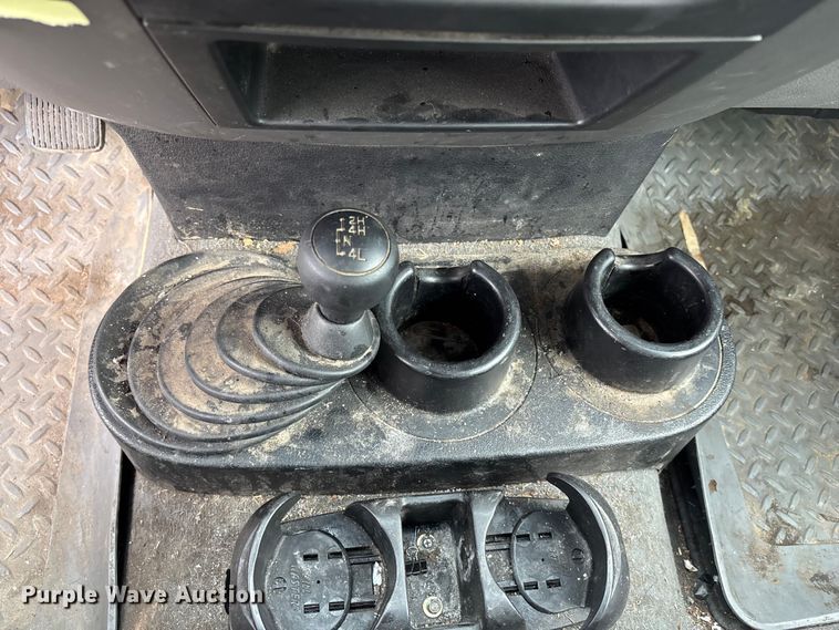 image for item FC4583 2004 Ford F150 Ext. Cab pickup truck