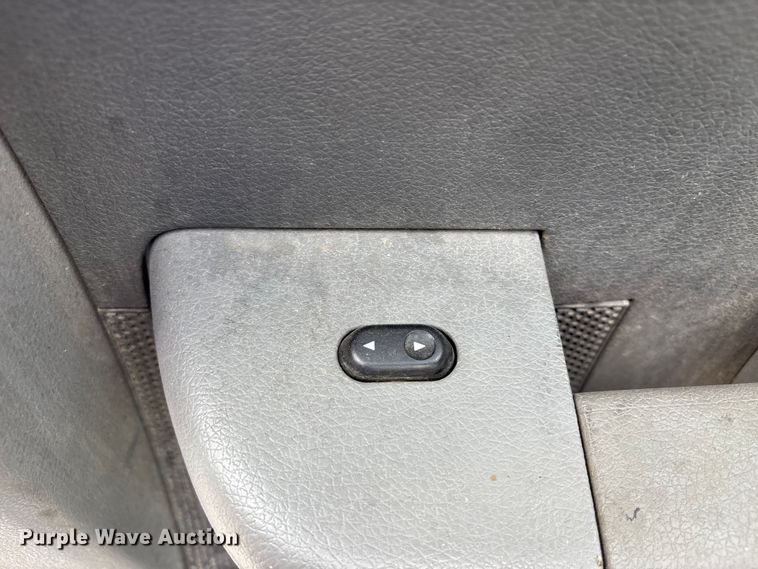 image for item FC4583 2004 Ford F150 Ext. Cab pickup truck