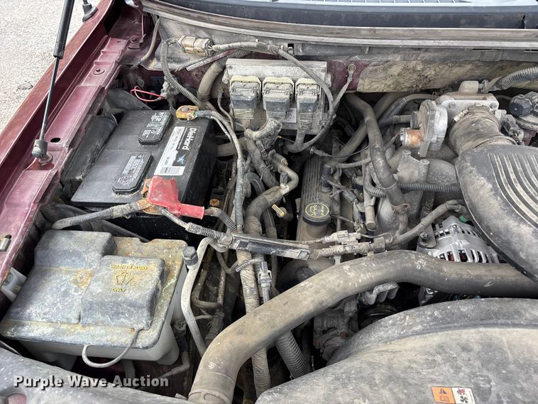 image for item FC4583 2004 Ford F150 Ext. Cab pickup truck