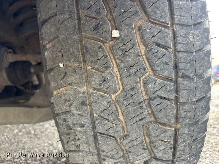 image for item FC4583 2004 Ford F150 Ext. Cab pickup truck