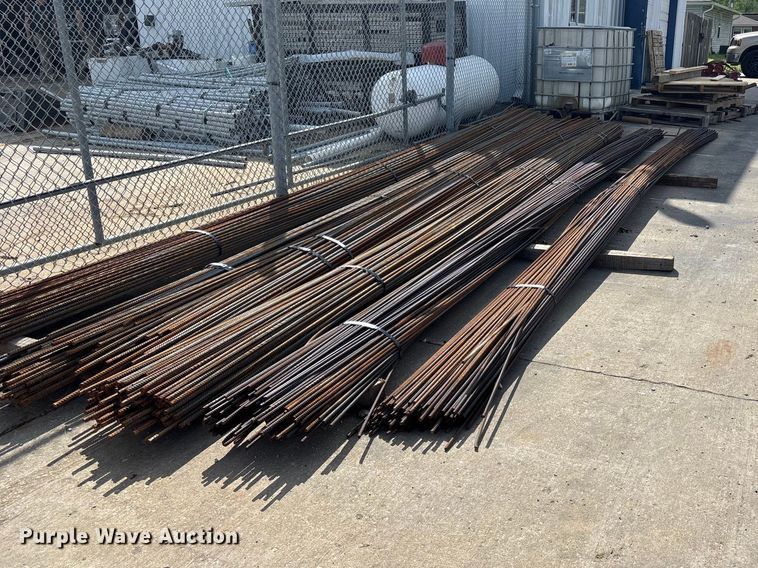 image for item FC4584 Approximately 300 pieces of 1/2