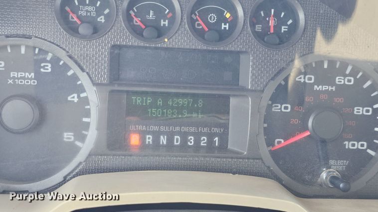 image for item FC4587 2010 Ford F350 Super Duty flatbed pickup truck