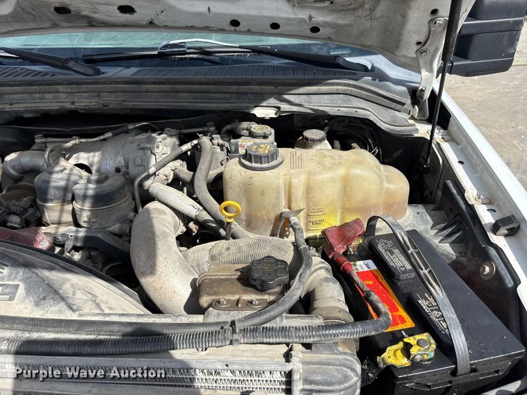 image for item FC4587 2010 Ford F350 Super Duty flatbed pickup truck