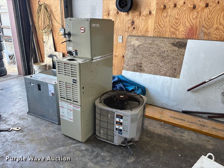 image for item FC4588 Central air and heat unit