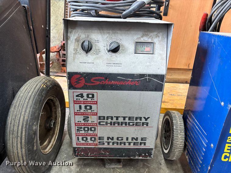 image for item FC4595 (4) battery chargers