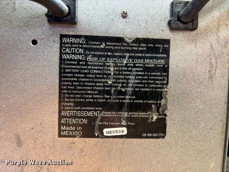 image for item FC4595 (4) battery chargers