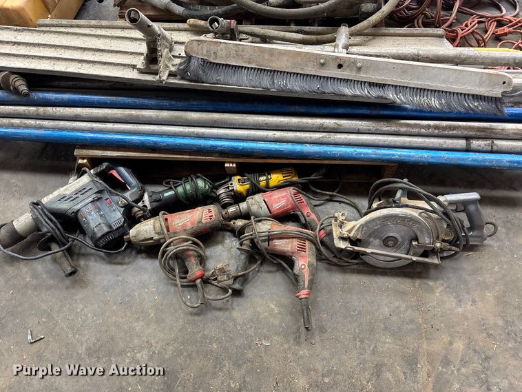 image for item FC4596 Concrete tools