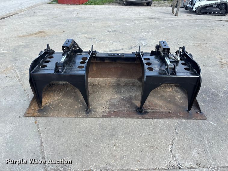 image for item FC4598 Skid steer grapple bucket