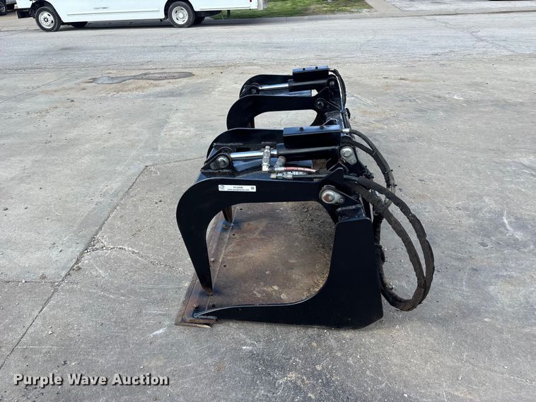 image for item FC4598 Skid steer grapple bucket