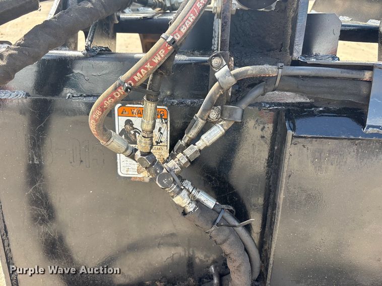 image for item FC4598 Skid steer grapple bucket