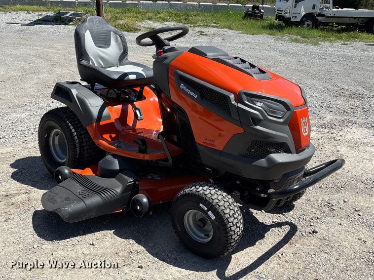 image for item FC4599 Husqvarna  TS 148x lawn mower