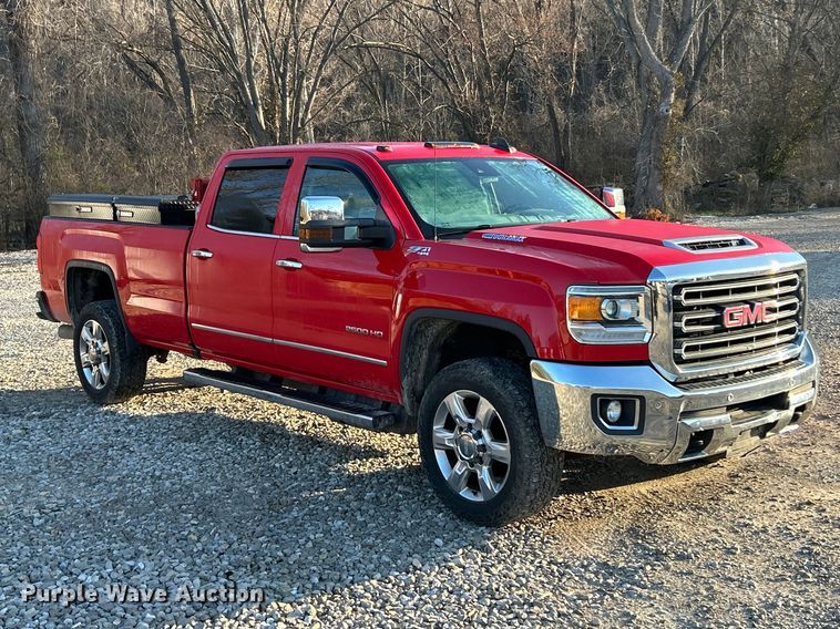 image for item FC5154 2019 GMC Sierra 2500HD Crew Cab pickup truck