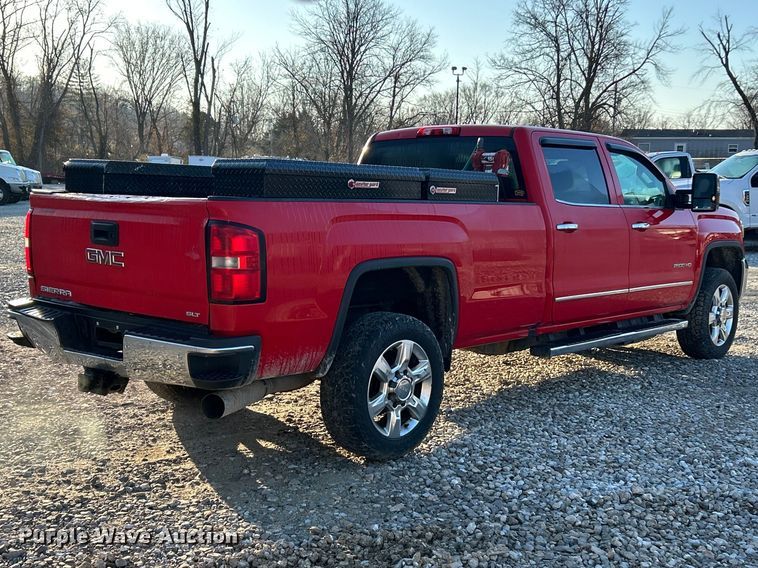 image for item FC5154 2019 GMC Sierra 2500HD Crew Cab pickup truck