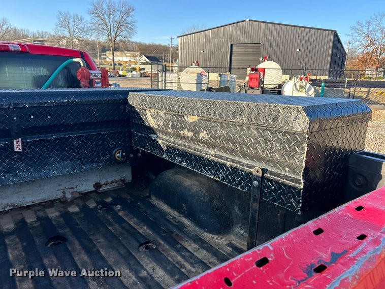 image for item FC5154 2019 GMC Sierra 2500HD Crew Cab pickup truck