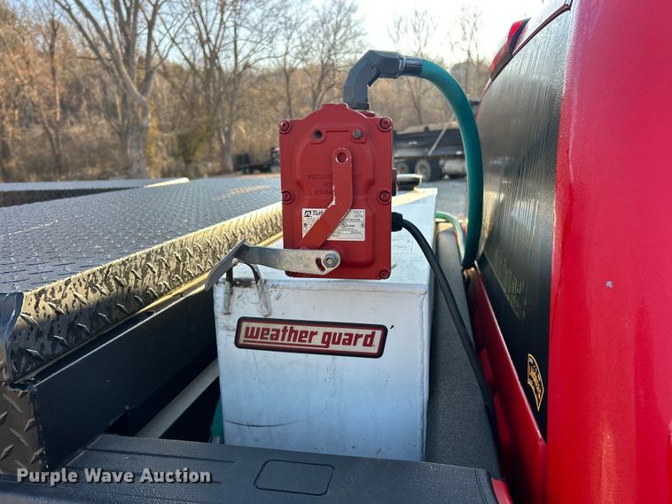 image for item FC5154 2019 GMC Sierra 2500HD Crew Cab pickup truck