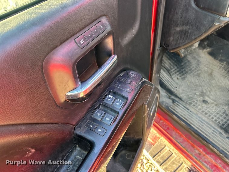 image for item FC5154 2019 GMC Sierra 2500HD Crew Cab pickup truck