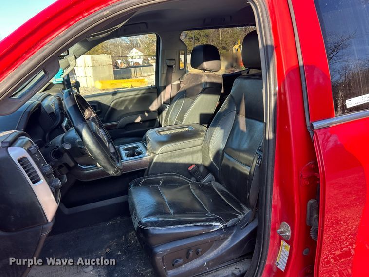 image for item FC5154 2019 GMC Sierra 2500HD Crew Cab pickup truck