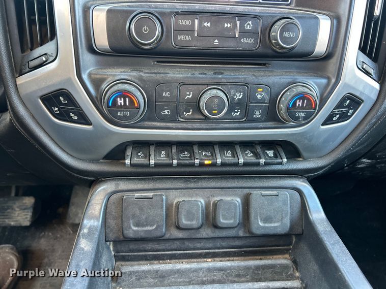 image for item FC5154 2019 GMC Sierra 2500HD Crew Cab pickup truck