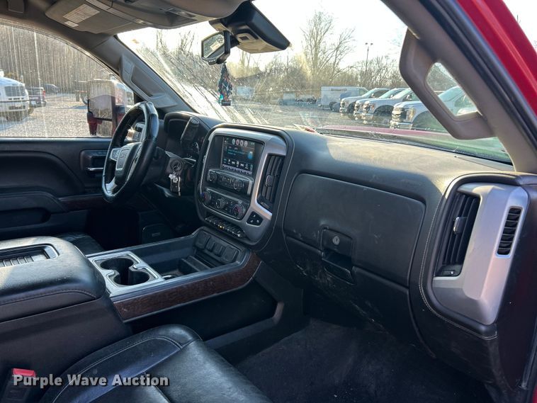 image for item FC5154 2019 GMC Sierra 2500HD Crew Cab pickup truck