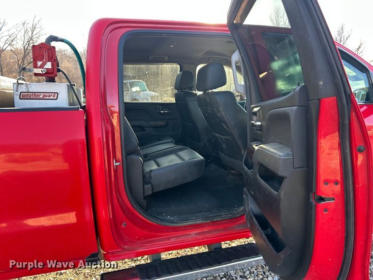 image for item FC5154 2019 GMC Sierra 2500HD Crew Cab pickup truck