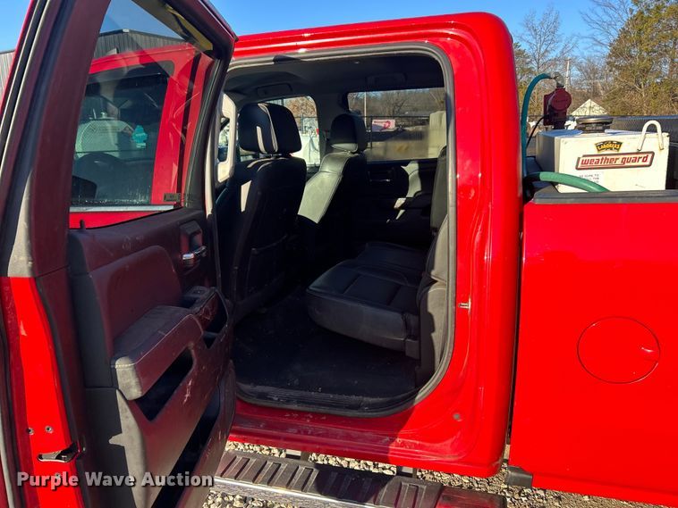 image for item FC5154 2019 GMC Sierra 2500HD Crew Cab pickup truck