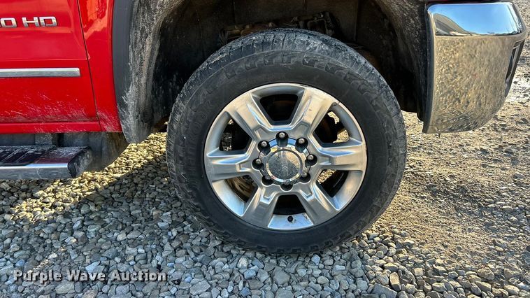 image for item FC5154 2019 GMC Sierra 2500HD Crew Cab pickup truck