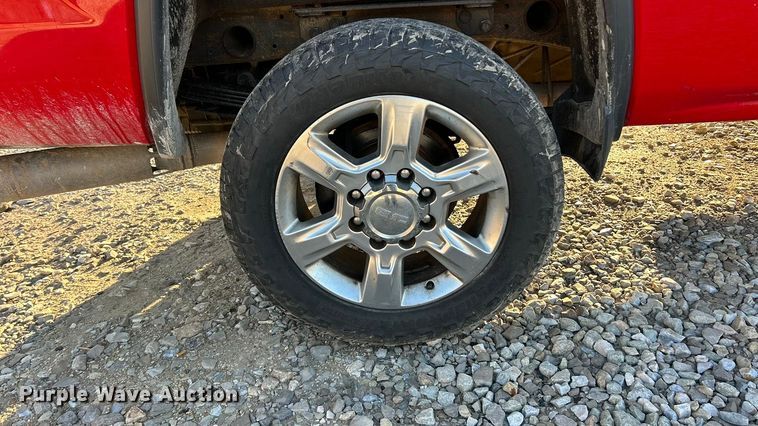 image for item FC5154 2019 GMC Sierra 2500HD Crew Cab pickup truck