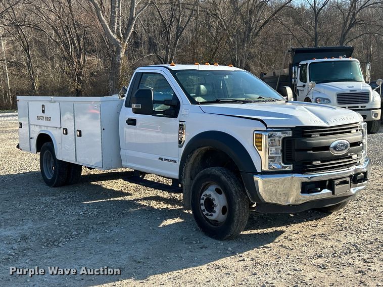 image for item FC5155 2019 Ford F550 XL utility / service truck