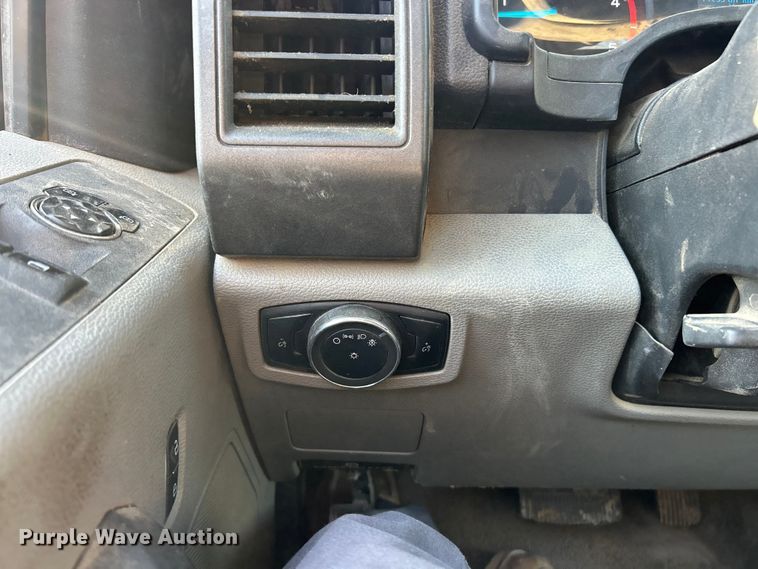 image for item FC5155 2019 Ford F550 XL utility / service truck