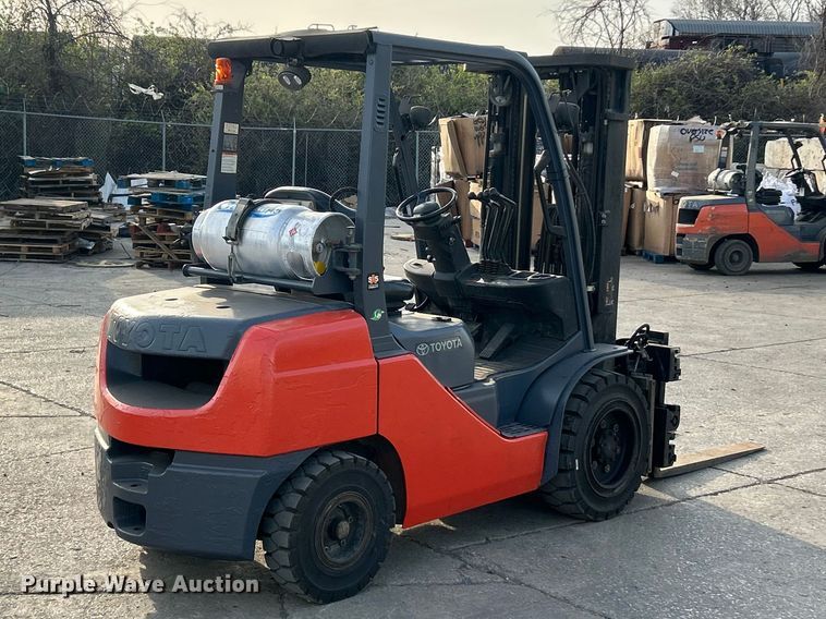 image for item FC5281 Toyota 8FGU30 forklift