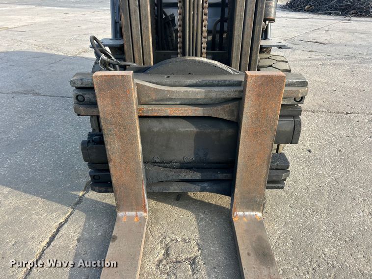 image for item FC5281 Toyota 8FGU30 forklift